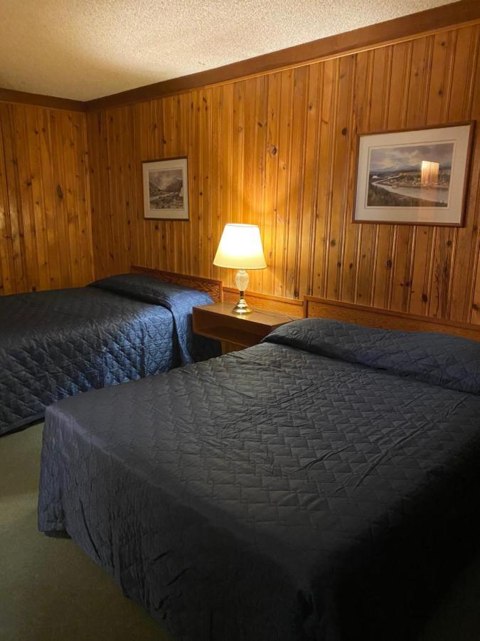 Glacier View Inn Haines Junction Buitenkant foto