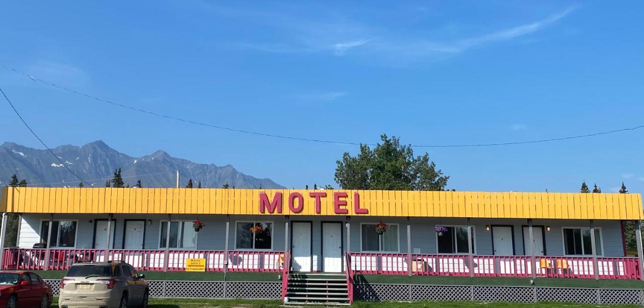 Glacier View Inn Haines Junction Buitenkant foto